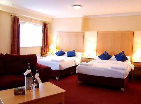 Quality And Leisure Center 3* יוגאל