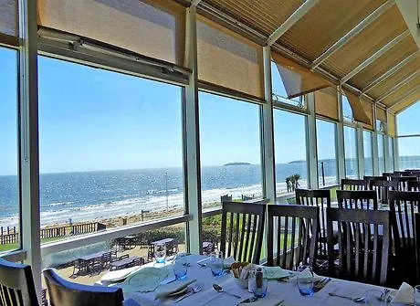 Quality And Leisure Center מלון 3*