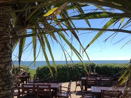 Quality And Leisure Center מלון יוגאל