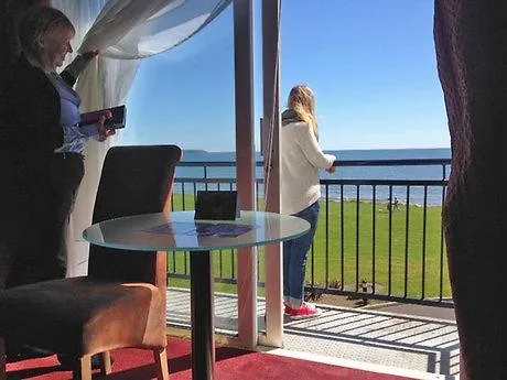 Quality And Leisure Center 3* יוגאל