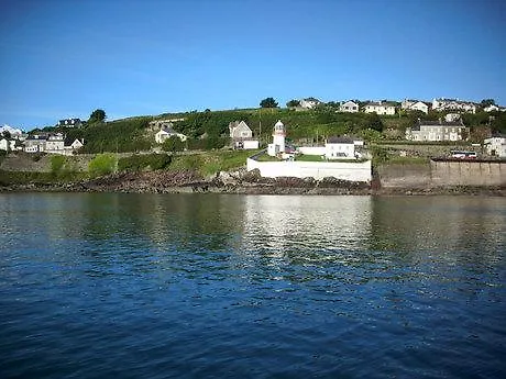 Quality And Leisure Center מלון