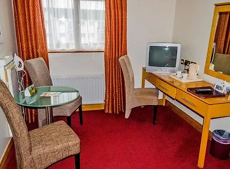 מלון Quality And Leisure Center יוגאל